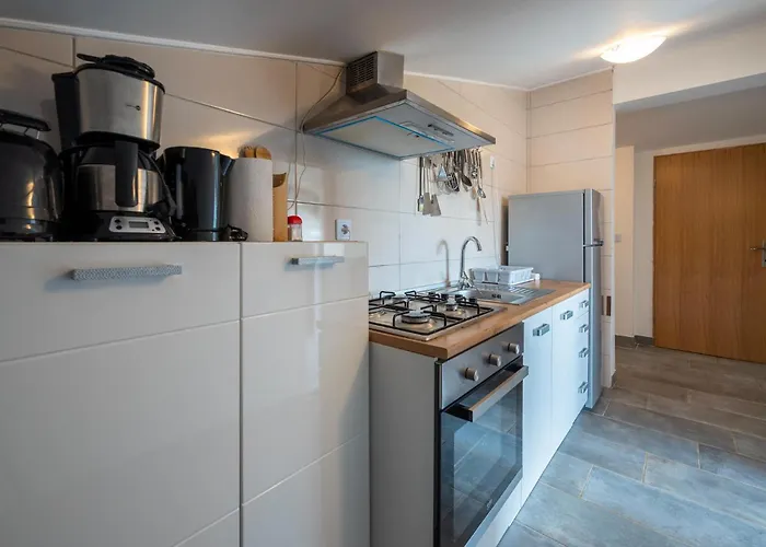 Lovely In With Wifi Holiday home *